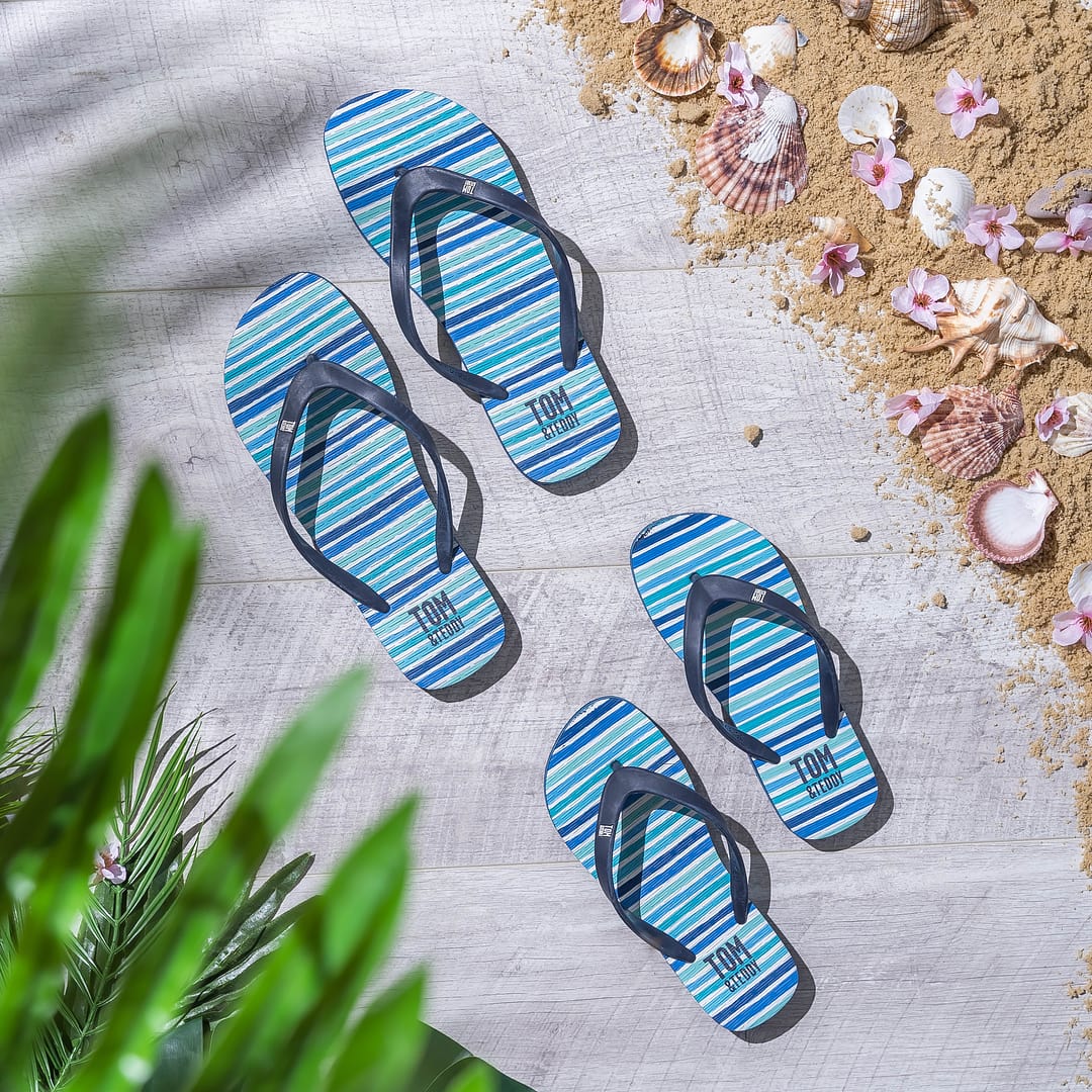 HUGO Mens Script Logo Stripe Print Flip-Flop, Bright