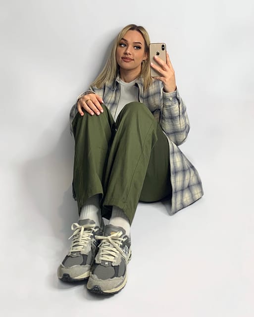 NB fit aka New Beginnings fit🥰

When I posted on the 1st of Jan about New Beginnings, I had no idea it would happen this quick!

Story time🤪

As some of you may not know I used to work for a company called Cutpark and abruptly lost my job as the founder decided to give it up and close it, giving me one weeks notice. I have been unemployed for 5 months to this date and have been applying for every creative job possible!

I am so excited to announce that yesterday I signed a contract with prettyie and will be starting as their new Content Creation Manager and I'm so excited for this NEW BEGINNING! Thank you to those that have supported me and here's to 2022♥️♥️♥️

•
#newbalance #newbeginnings #hypebeast #highsnobiety #hbfits #hypebeaststyle #hypebae #highsnobietystyle #caminotv #outfitinspo #outfitsociety #ootd #urbanstreetwear #blkvis #cozystreetwear #streetwearfashion #streetstyle #outfitinspo #allstreetwear #praisethegirls #pauseher #complexsneakers #complexkicks #minimalmovement #offspringhqcommunity #igsneakercommunity #hypebaekicks #hsstyle #hskicks