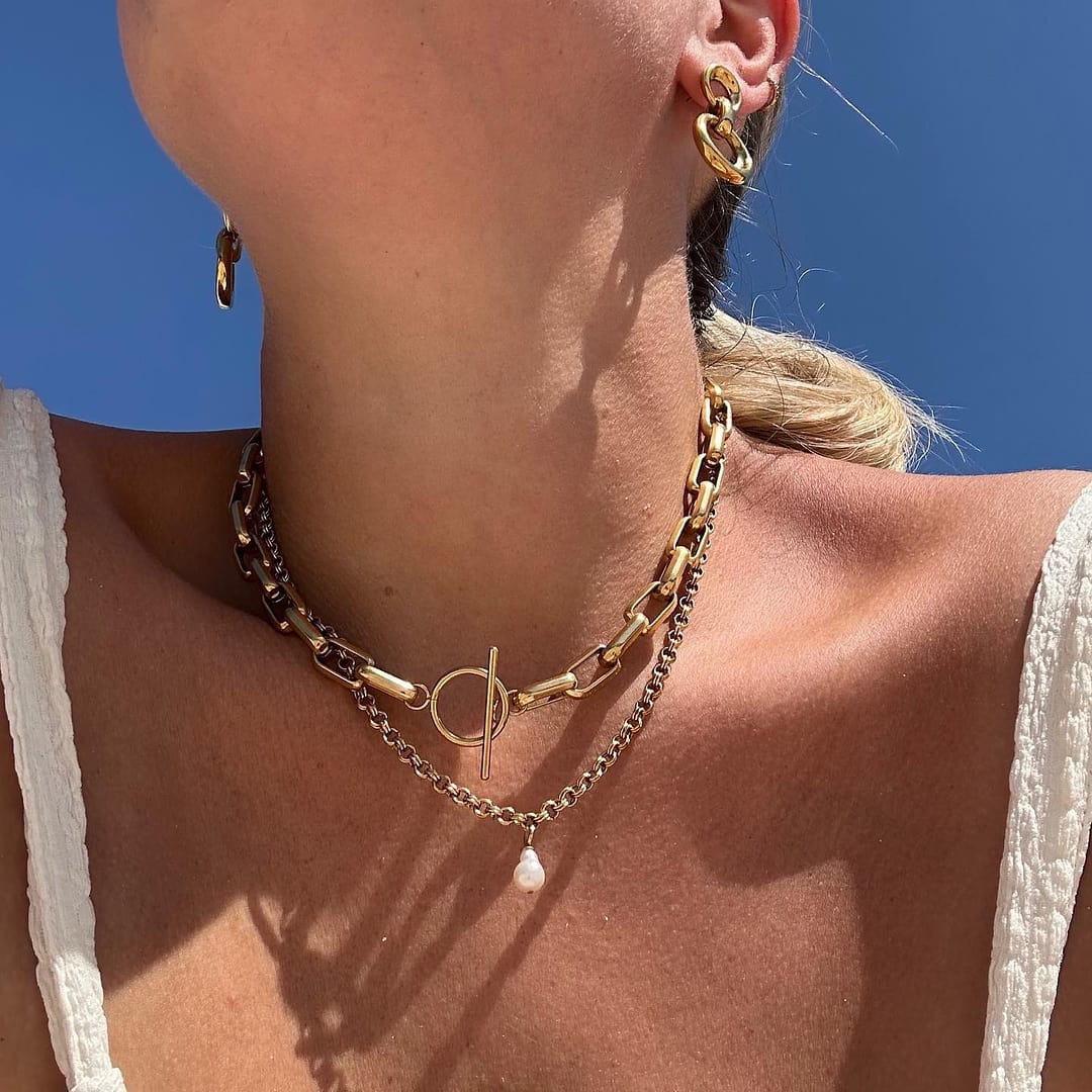 Beach days call for #OreliaLUXE, our elevated collection of waterproof jewellery featuring freshwater pearls and statement t-bar details. #oreliajewellery