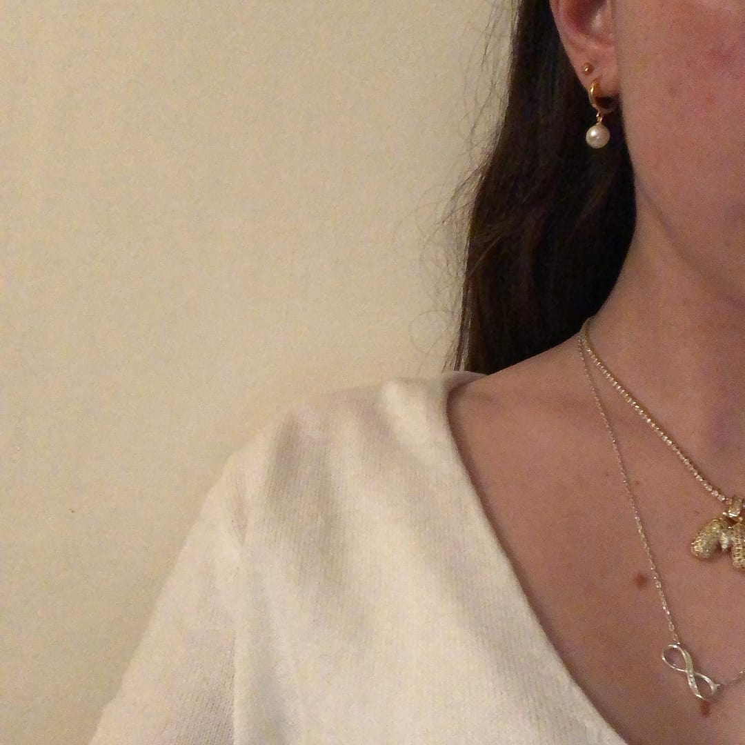 New Orelia gold Pearl earrings - I’m obsessed! 🤍💛 oreliajewellery