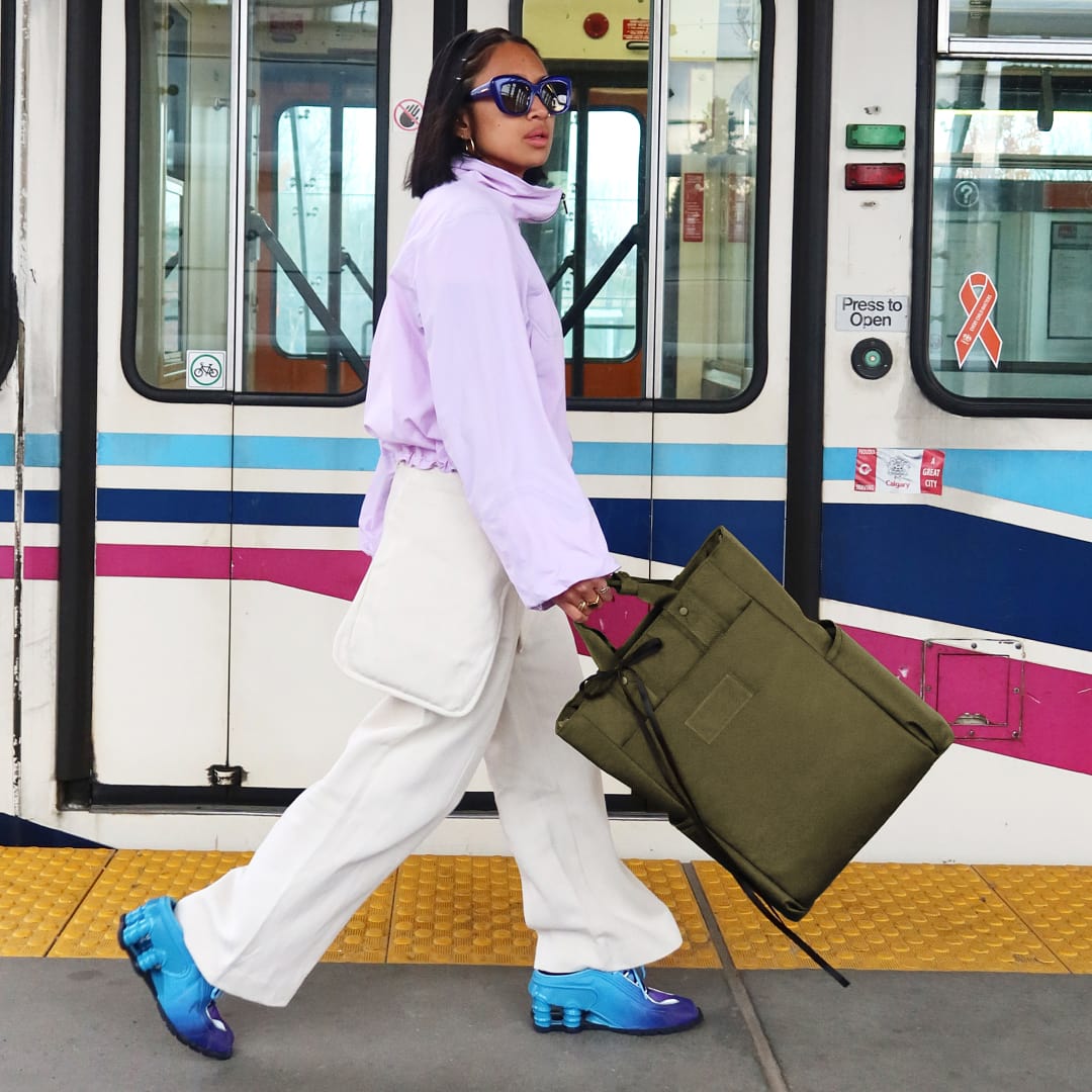 Petra Convertible Tote - Backpack Tote Hybrid for Laptops display picture 3