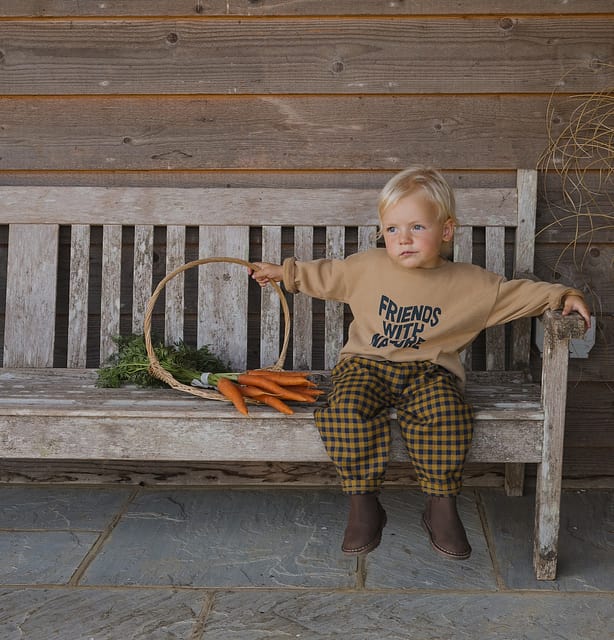 Friends With Nature Sweatshirt | Organic Zoo