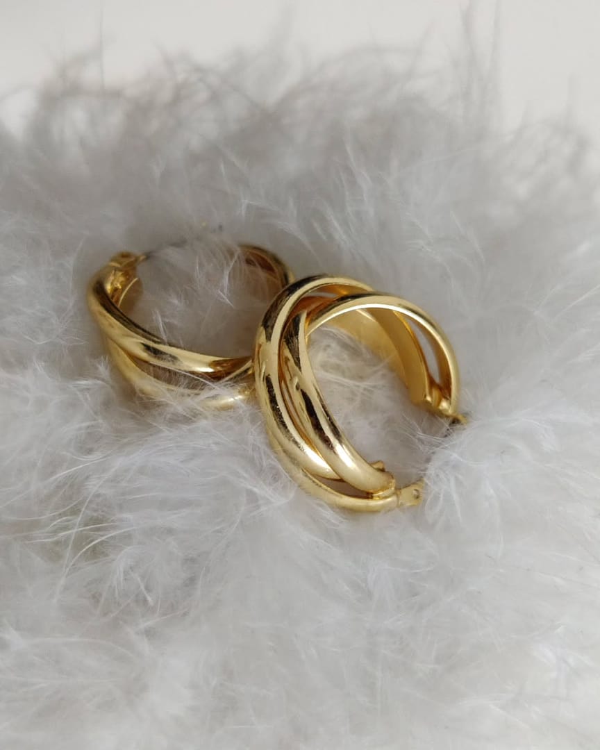 Perfect earrings ✨

Interlocking Hoop Earrings 

oreliajewellery 

Get 15 % off with my code OLIST-PTHW

https://community.orelia.co.uk/s/marlar

#ad #inorelia #jewellery #justaddjewellery #theolist
