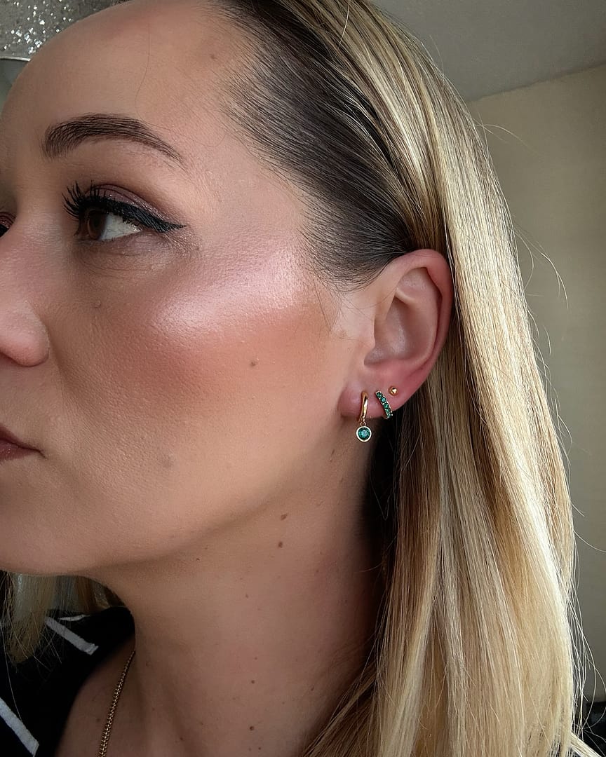 My gorgeous set is from oreliajewellery 💚

You have the link in bio and a code for 15% off on Orelia’s amazing jewellery!

✨✨✨✨

#oreliajewellery #oreliacollective #emeraldjewelry #orelia