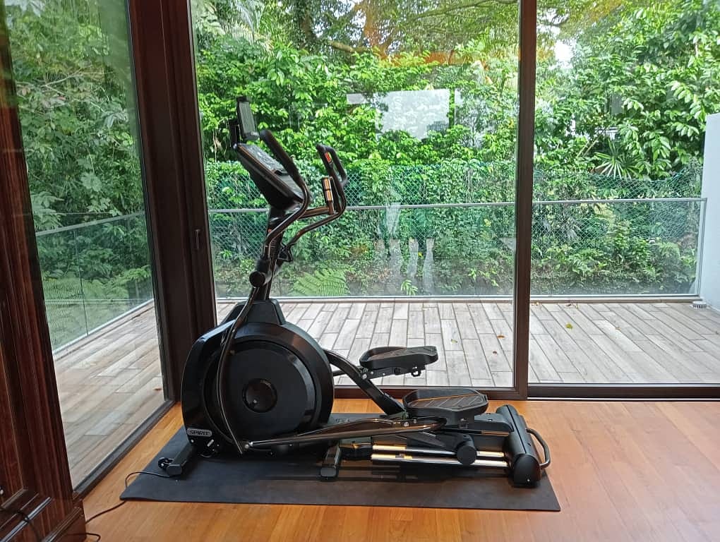 Spirit XE395ENT Elliptical Trainer (2023 Model) In Singapore