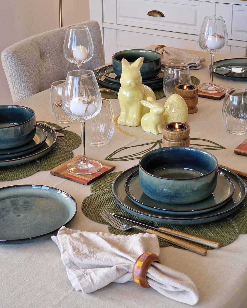 Starry Dinnerware Set | 24-Piece Stoneware Collection
