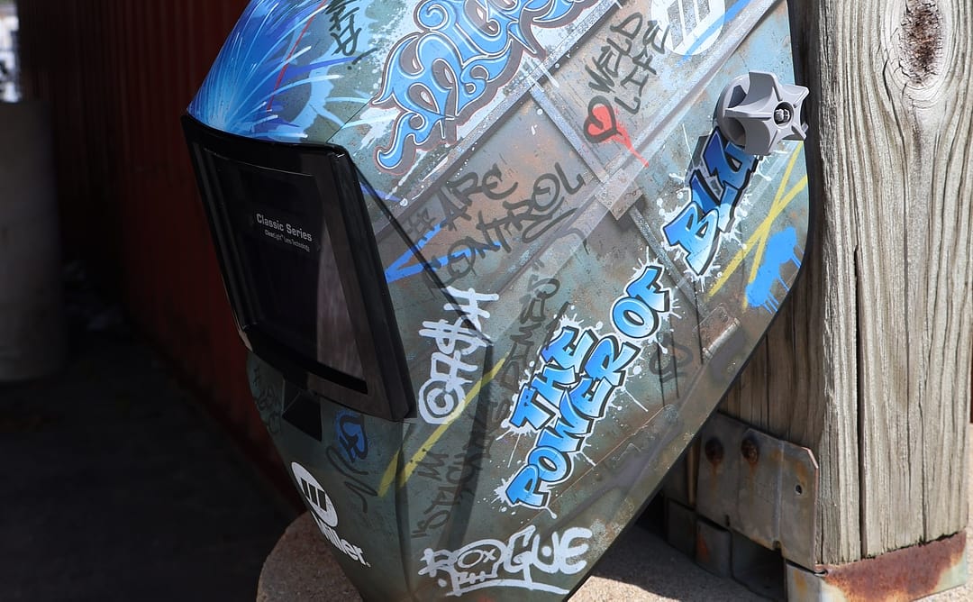 Miller Digital Infinity Welding Helmet w/ ClearLight 4x Lens