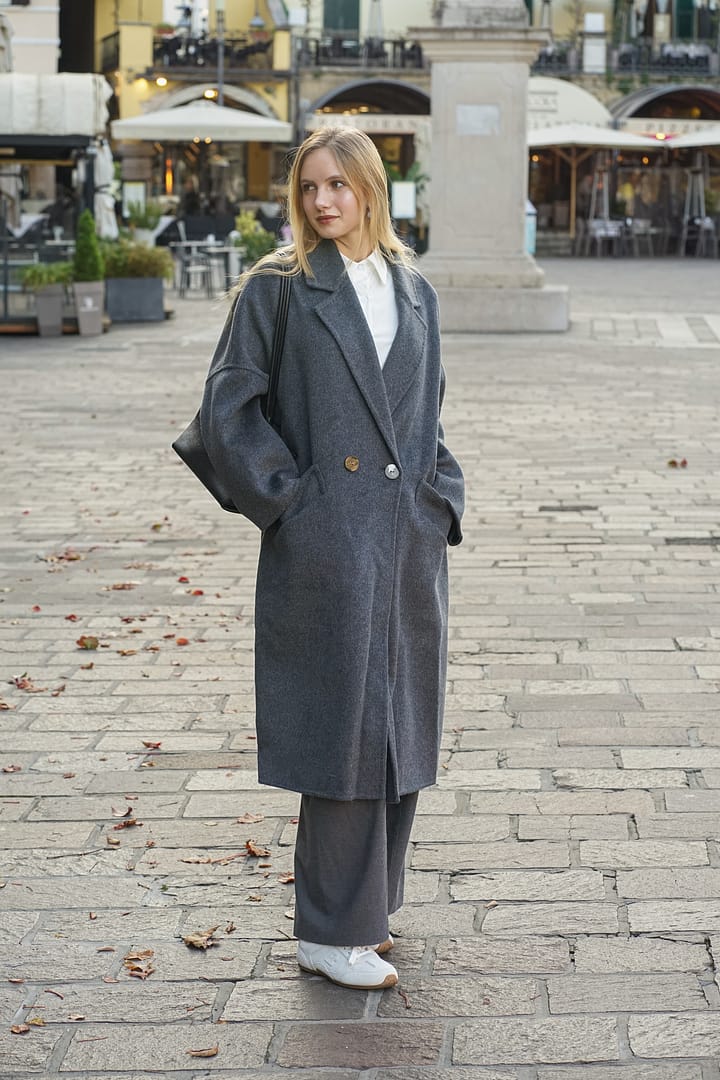 100% Wool Longline Unisex Overcoat – GOELIA