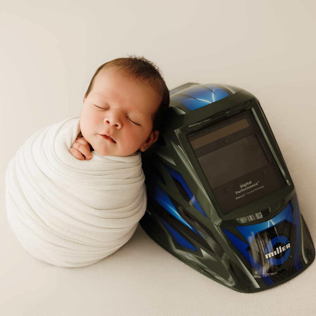 Lincoln Viking 3350 ADV Star-Spangled 5th Gen Welding Helmet