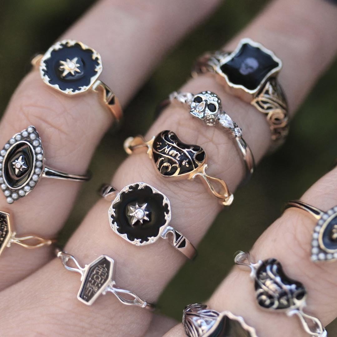 REMINISCENCE. Skull Head Onyx Silver Ring REGALROSE