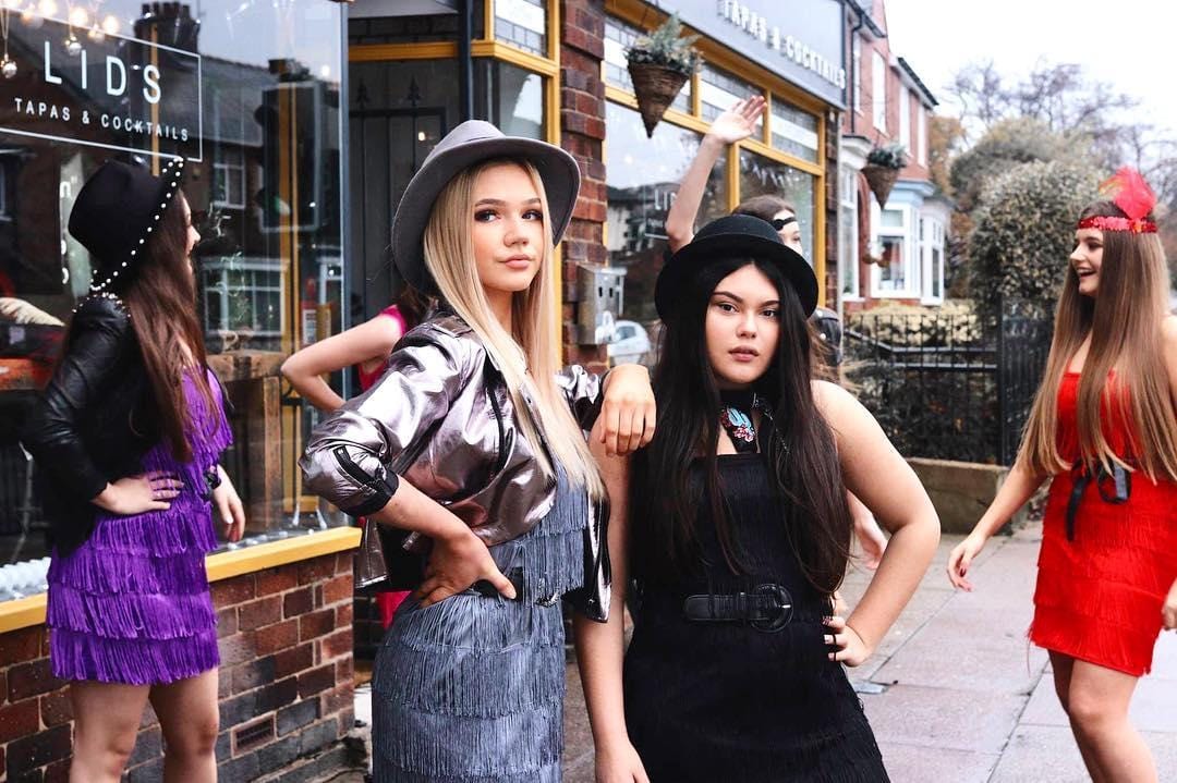 Adult Flapper Costumes - 1920's Flapper Halloween Costume