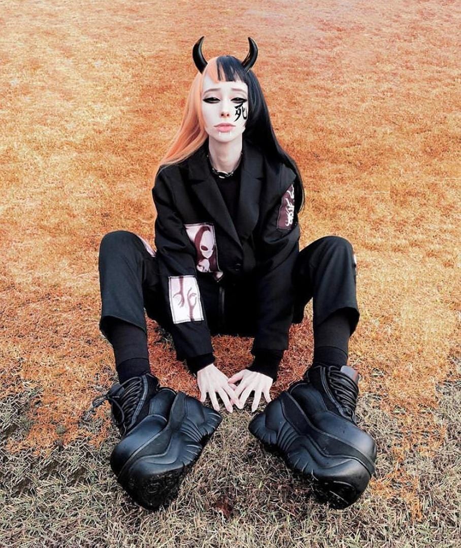DEMONIA 