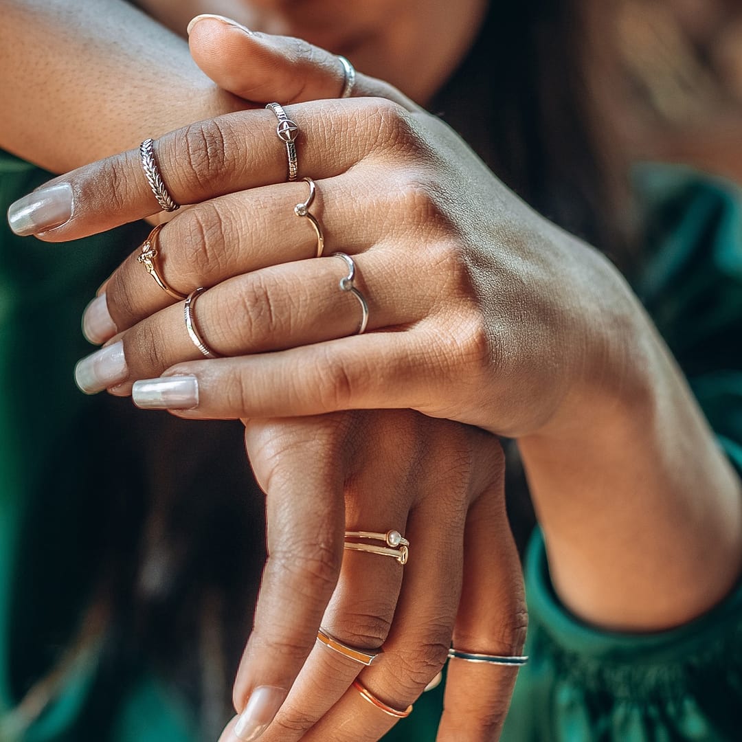 ORECCHINI A CERCHIO APERTI CON CUORI DONNA PANDORA