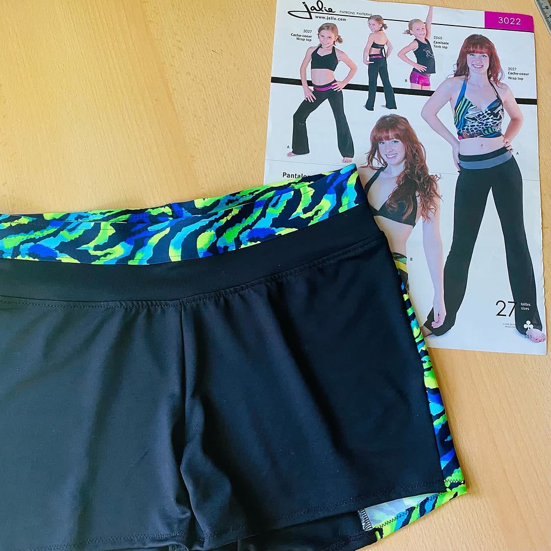 No boundaries yoga shorts sale