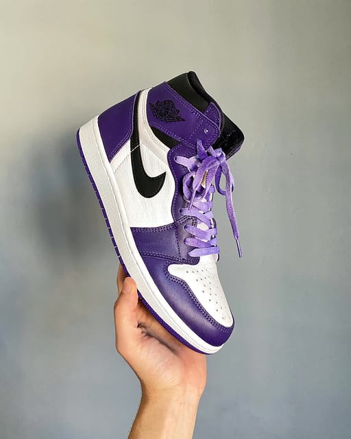 Dis-moi en commentaire ta Jordan 1 préférée ?! ça m’intéresse 🧐 

Moi tu as compris c’est cette Jordan 1 Court Purple une pure beauté 💜 

Mon All my sneakers 2021 maintenant disponible sur YouTube lien dans ma bio ✅