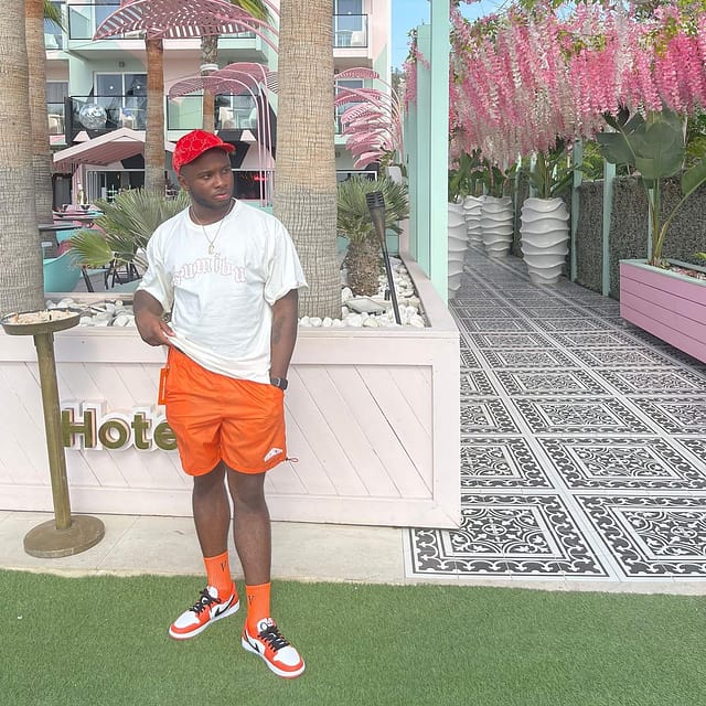 most people know the price of everything but the value of nothing
But everybody want something 🦅💆🏽‍♂️🙇‍♂️!