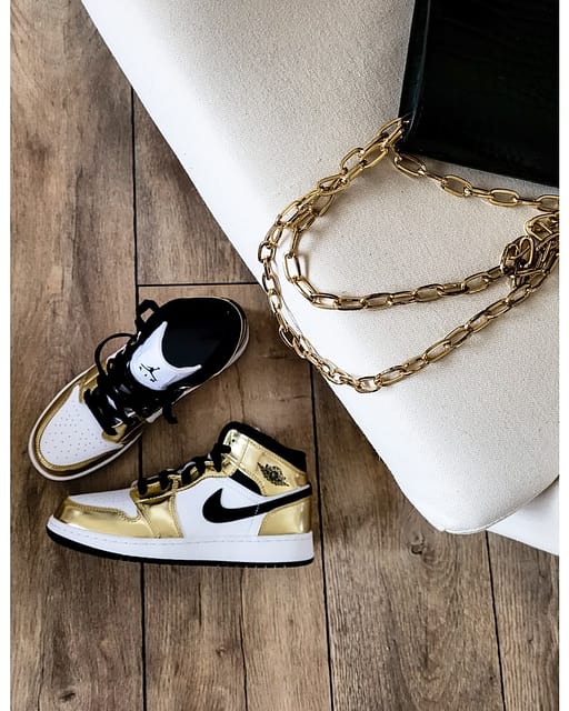 G o l d 💫

Comment résister à une touche de gold ...

Jordan nike wethenew

#jordan #nike #gold #wethenew #jordans #airjordan #sneakers #newcollection #womanstyle #fashionstyle #fashionblogger #frenchstyle