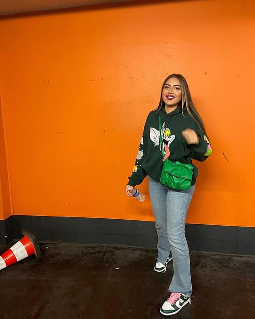 🧡
•⁣​
⁣​
•⁣​
⁣​
•⁣​

•⁣​
⁣​
#ootdfashion #outfitinspiration
#girlsgoneloavis #streestyle 
#badestoutfits #fashiongoals #outfitsfrr
#prettygirlsfrr #thestreetgirlz #sickfaashion
#fuegostreetstyle #PAUSEher #levenoutfits #monkistyle #zara_magazine #fashionblogger #kloset
#luxeguurls #outfitbookstyle #getintothisstyle
#levenoutfits #hbcudrip #streetstyle #luxelady #luxeguurls #streetstyleluxe #bershkastyle #nikedunklow