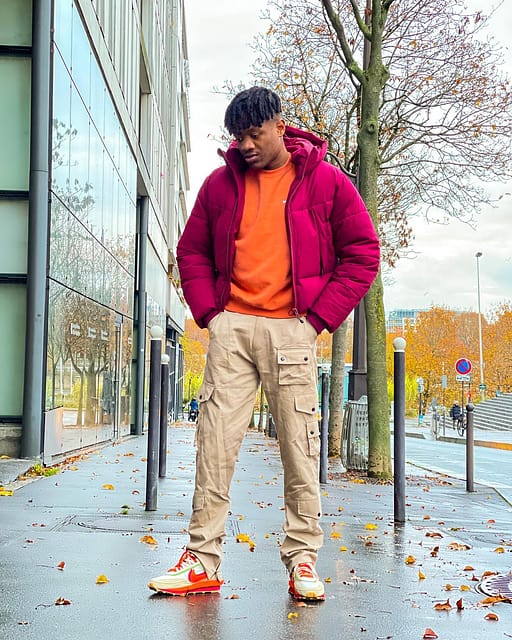 Petit outfit avec les Sacai Clot Orange Blazer 👍🏾👟 vous en pensez quoi ? Là doudoune vient de asos_man et le pantalon vient de boohoomanofficial 😉
•
•
Si vous voulez les refs exactes faut aller sur mon 21Buttons : quentin.tng 👌🏾💯
•
•
#ootd #tenuedujour #sacainike #sneakerhead #snkrskickcheck