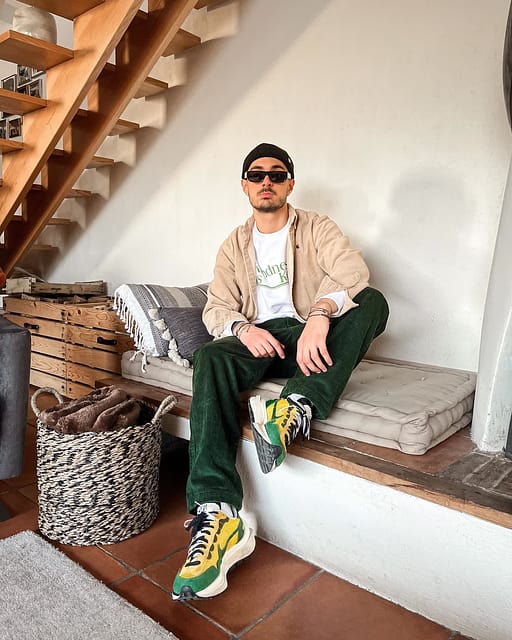 Cosy place 🍃
.
.
.
.

#sneakers #nike #jordan #sneakerhead #shoes #fashion #adidas #kicks #yeezy #airjordan #sneaker #hypebeast #airmax #style ##kicksonfire #streetwear #sneakerheads #sneakeraddict #kickstagram #ootd #nicekicks #supreme #offwhite #sneakernews #wethemovement #nike #snkrskickcheck #caminotv#sneakernews #wethenew