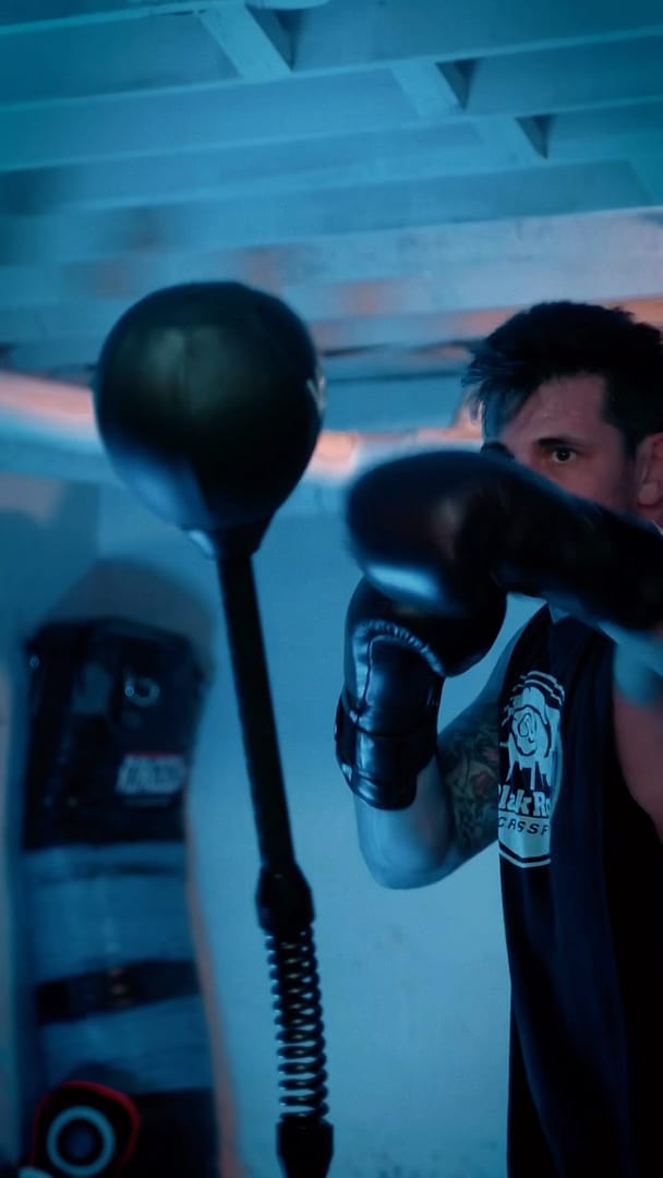 COBRA ブラック トレーニングバッグ Amazon.com : INNOLIFE Adjustable Freestanding Boxing Bag for