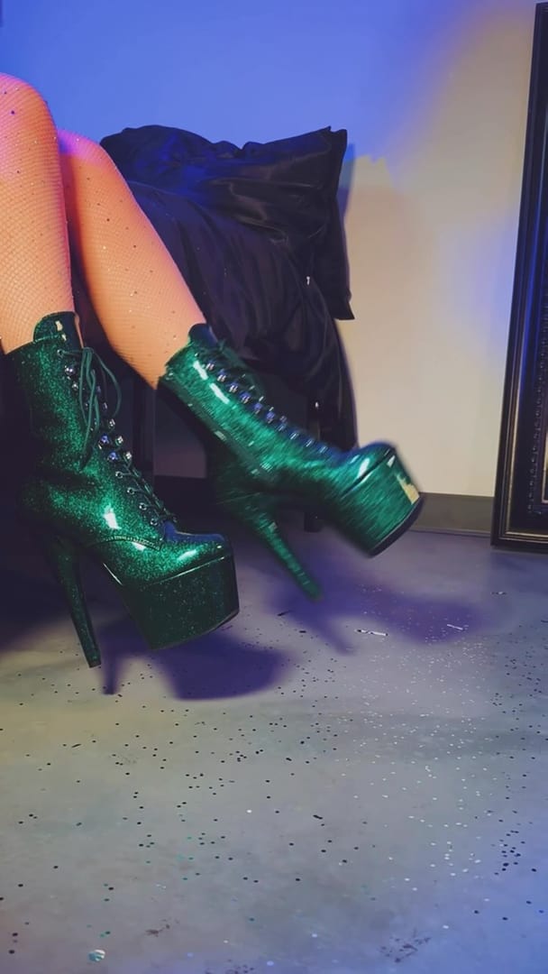 Pleaser Adore-1020GP in Black – Pleaser Shoes