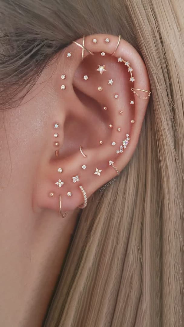ピアス STONEHENgE Unicorn 14K Piercing Single Unicorn Gemstone Cluster Huggies – STONE AND STRAND