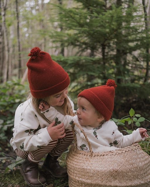 【ボトムス新品】organiczoo ホリデー　クリスマス　セットアップ Christmas Holly Footed Suit | Organic Zoo