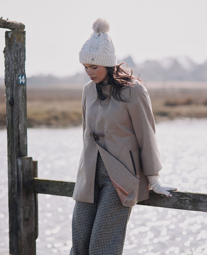The Langham Pom Beanie in Oatmeal – Hicks & Brown