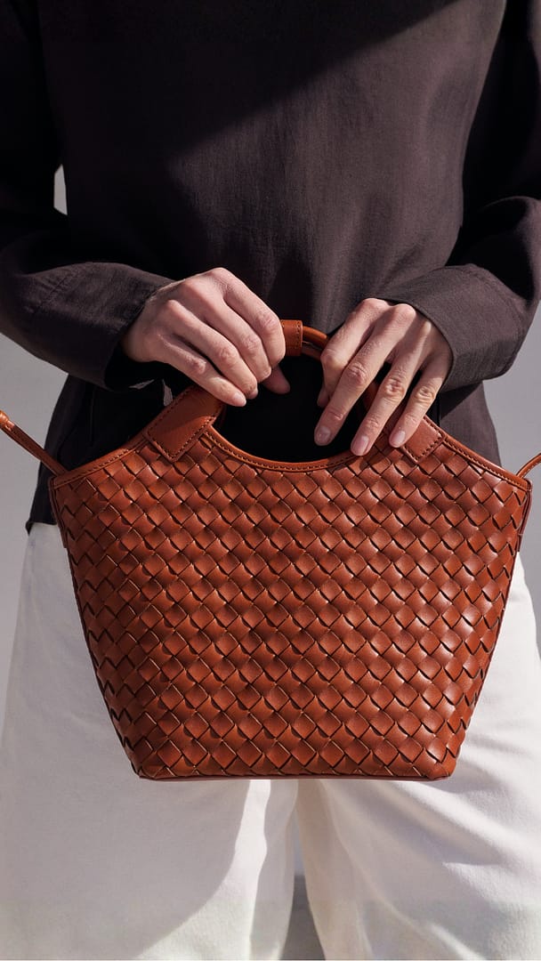 Leo Midi Twisted Handle - Dark Cherry Soft Grain Leather